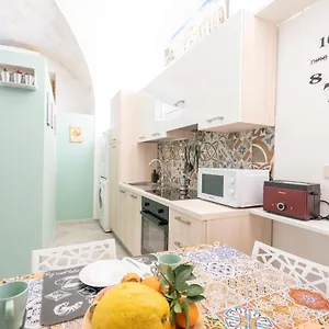 https://casa-santa-marina.catania-hotels.net