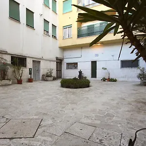 https://residenza-aletheia.it-romehotels.com